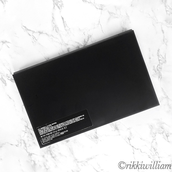 MAC Eyeshadow X15 - Cool Neutral - Picture 4 of 4